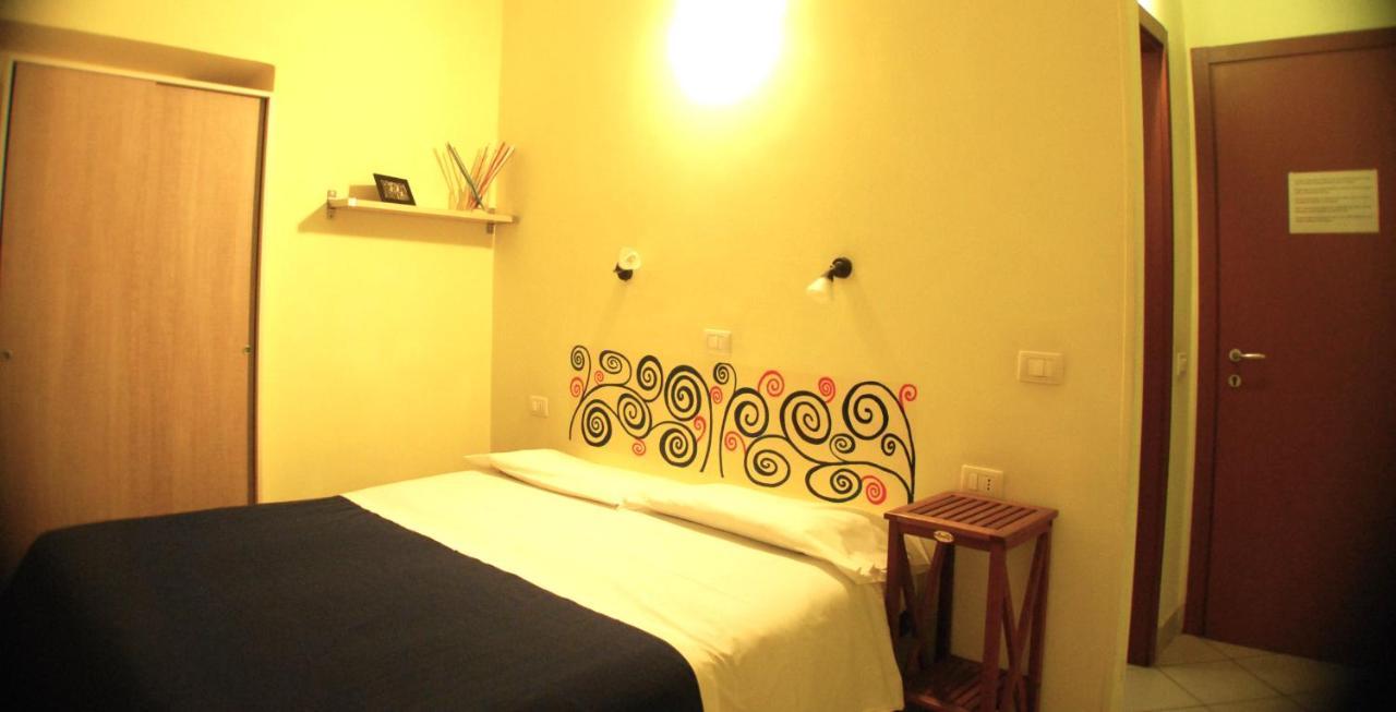 Albergoteatro La Spezia Bagian luar foto