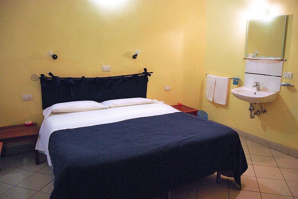 Albergoteatro La Spezia Bagian luar foto