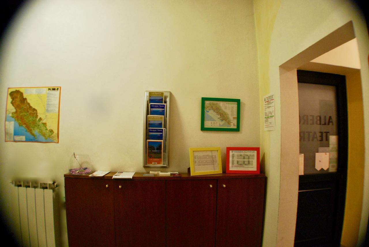 Albergoteatro La Spezia Bagian luar foto