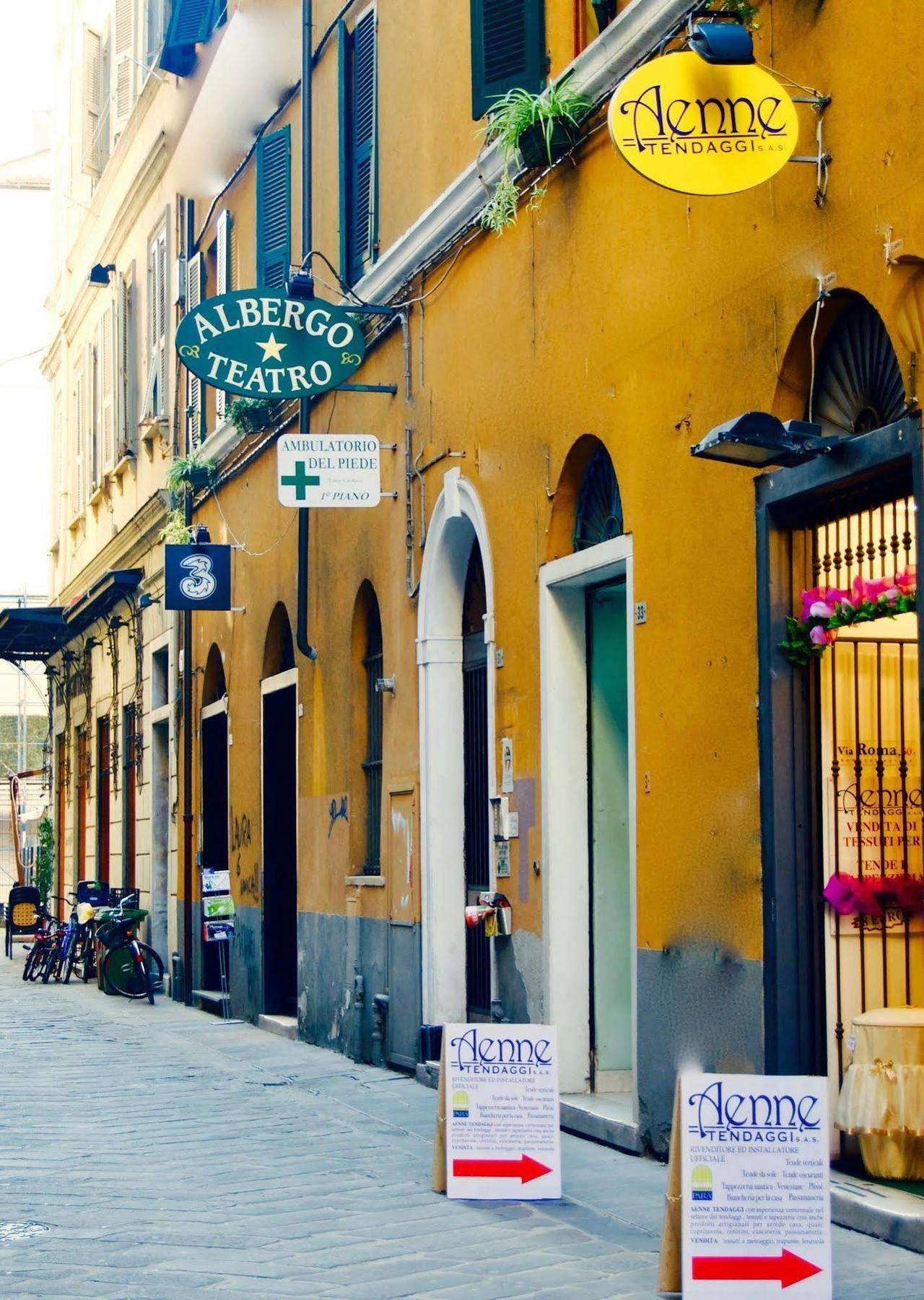 Albergoteatro La Spezia Bagian luar foto