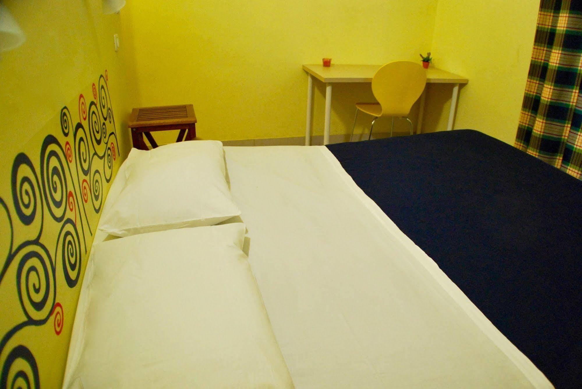 Albergoteatro La Spezia Bagian luar foto
